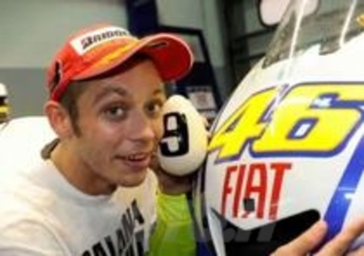 Buon Compleanno Valentino Rossi Moto It