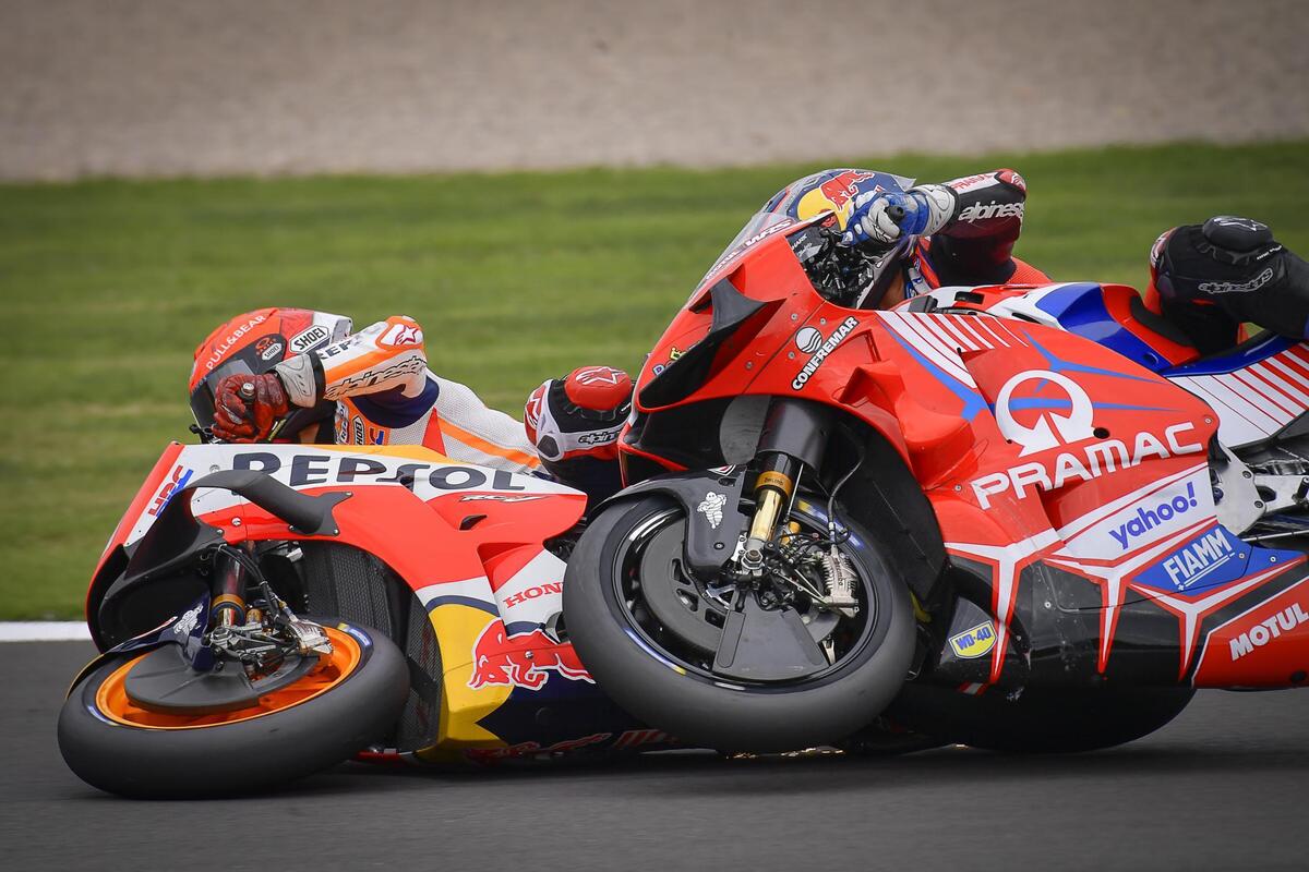 Motogp Gp Di Gran Bretagna A Silverstone Marc Marquez Colpa