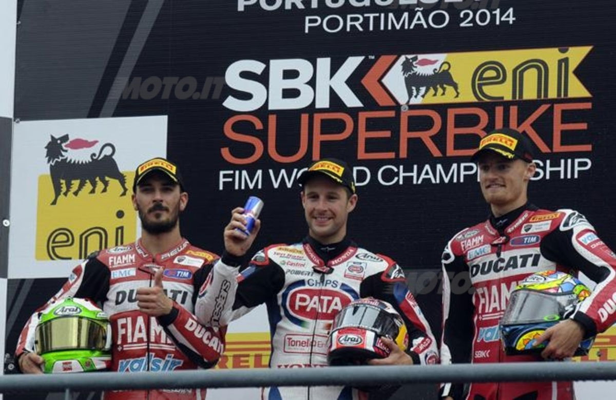 Sbk Rea Vince Gara Sotto La Pioggia Superbike Moto It