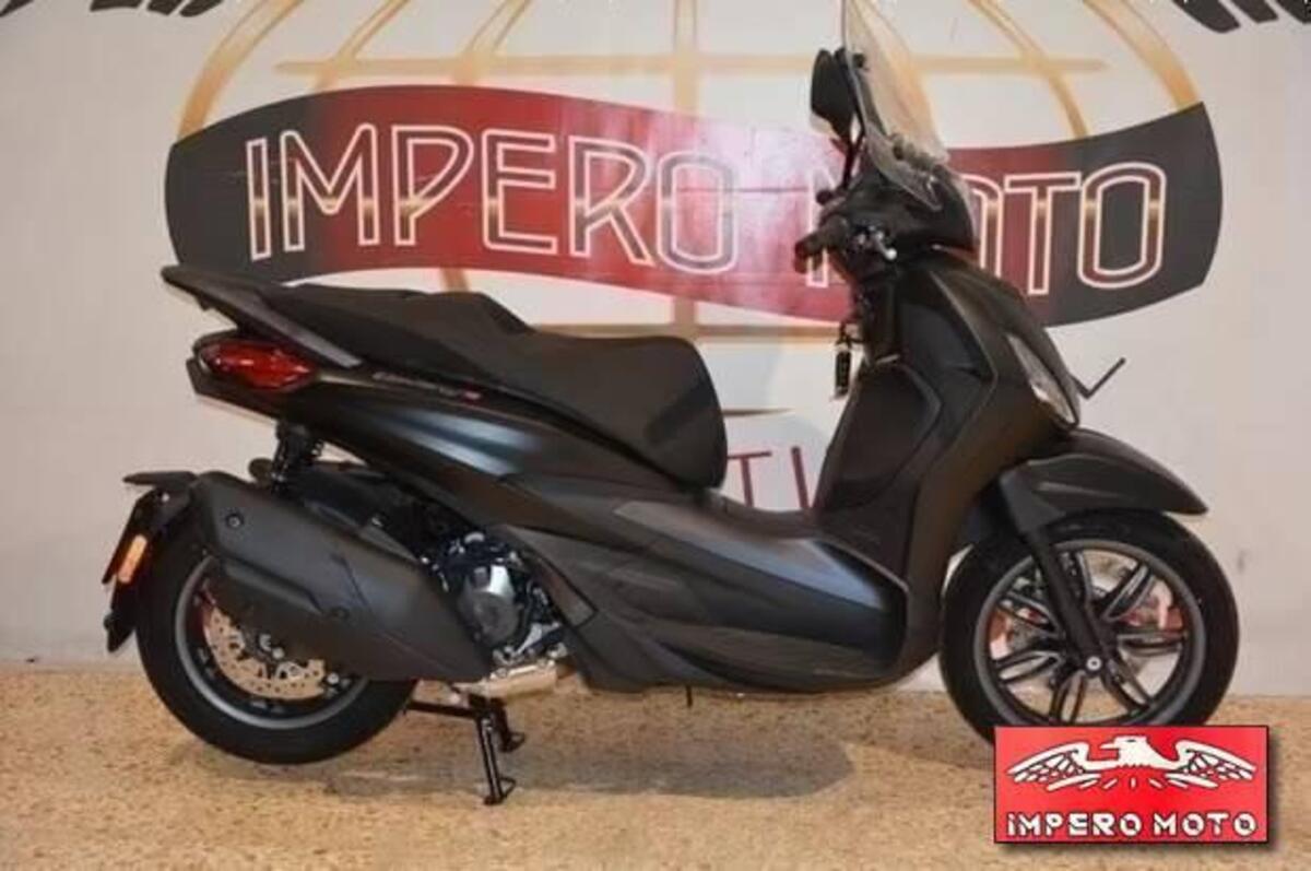 Vendo Piaggio Beverly 400 S ABS ASR 2021 24 Nuova A Castellammare