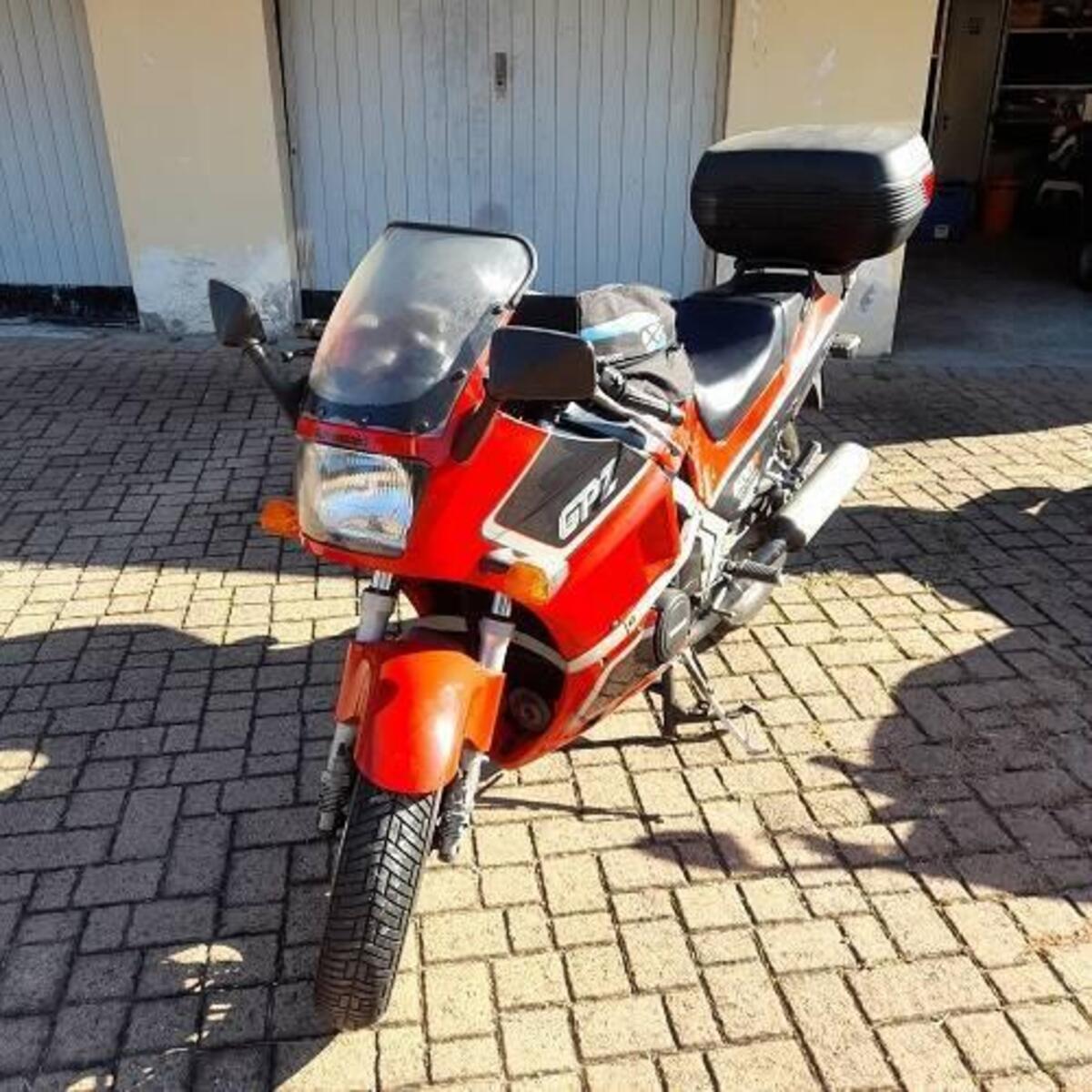 Vendo Kawasaki Gpz R Usata A Carema Codice Moto It