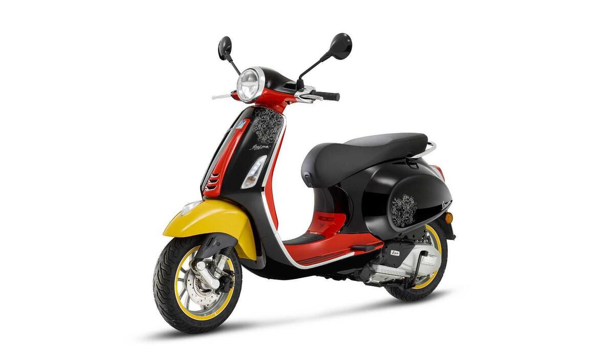 Vespa Primavera 125 Disney Mickey Mouse Edition By Vespa 2023 24