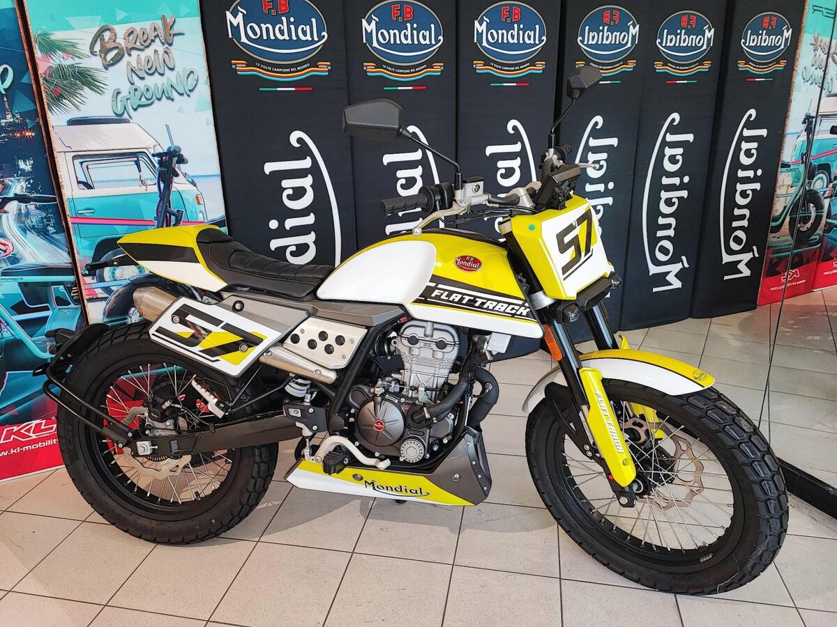 Vendo FB Mondial Flat Track 125 2020 24 Nuova A Lavagna Codice