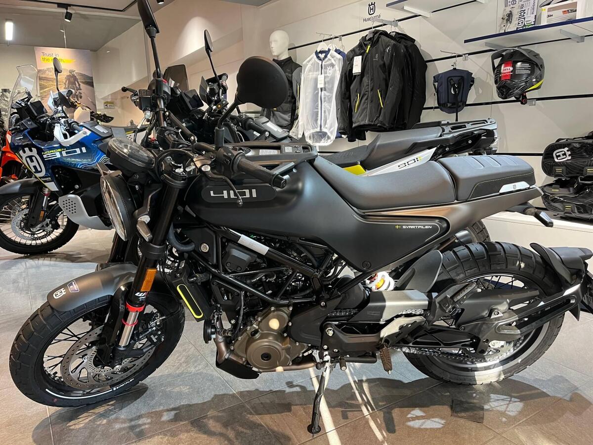 Vendo Husqvarna Svartpilen Usata A Genova Codice