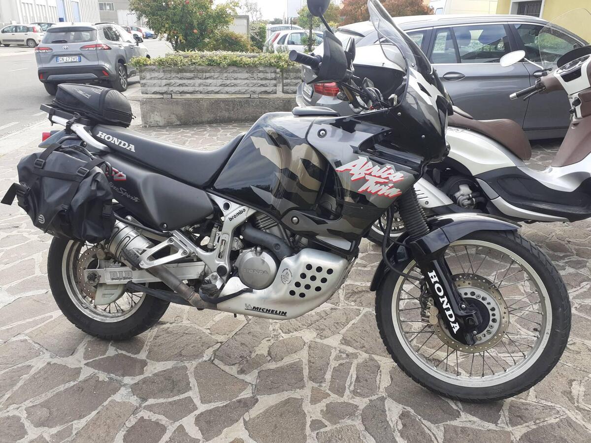 Vendo Honda Africa Twin Xrv Usata A Sommacampagna