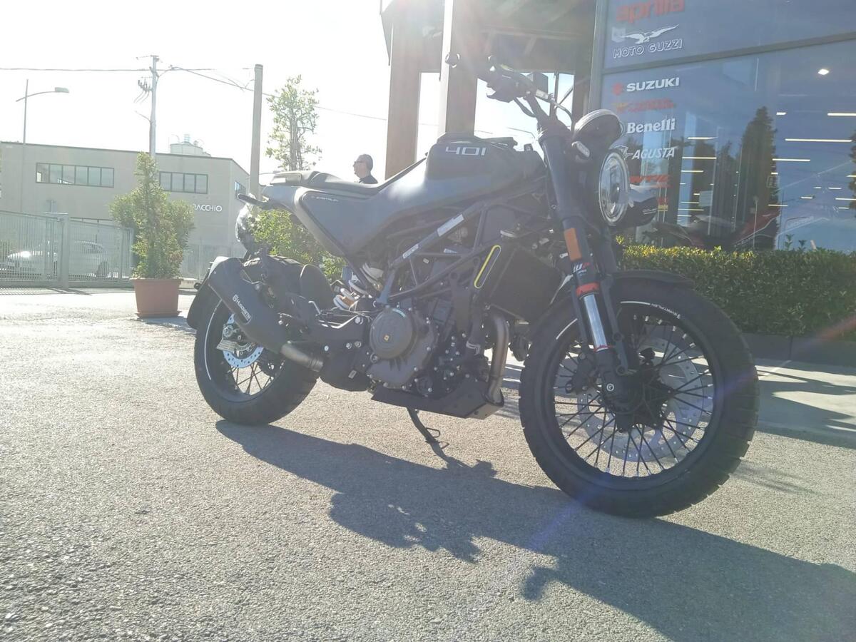 Vendo Husqvarna Svartpilen 401 2021 23 Nuova A Chieti Codice