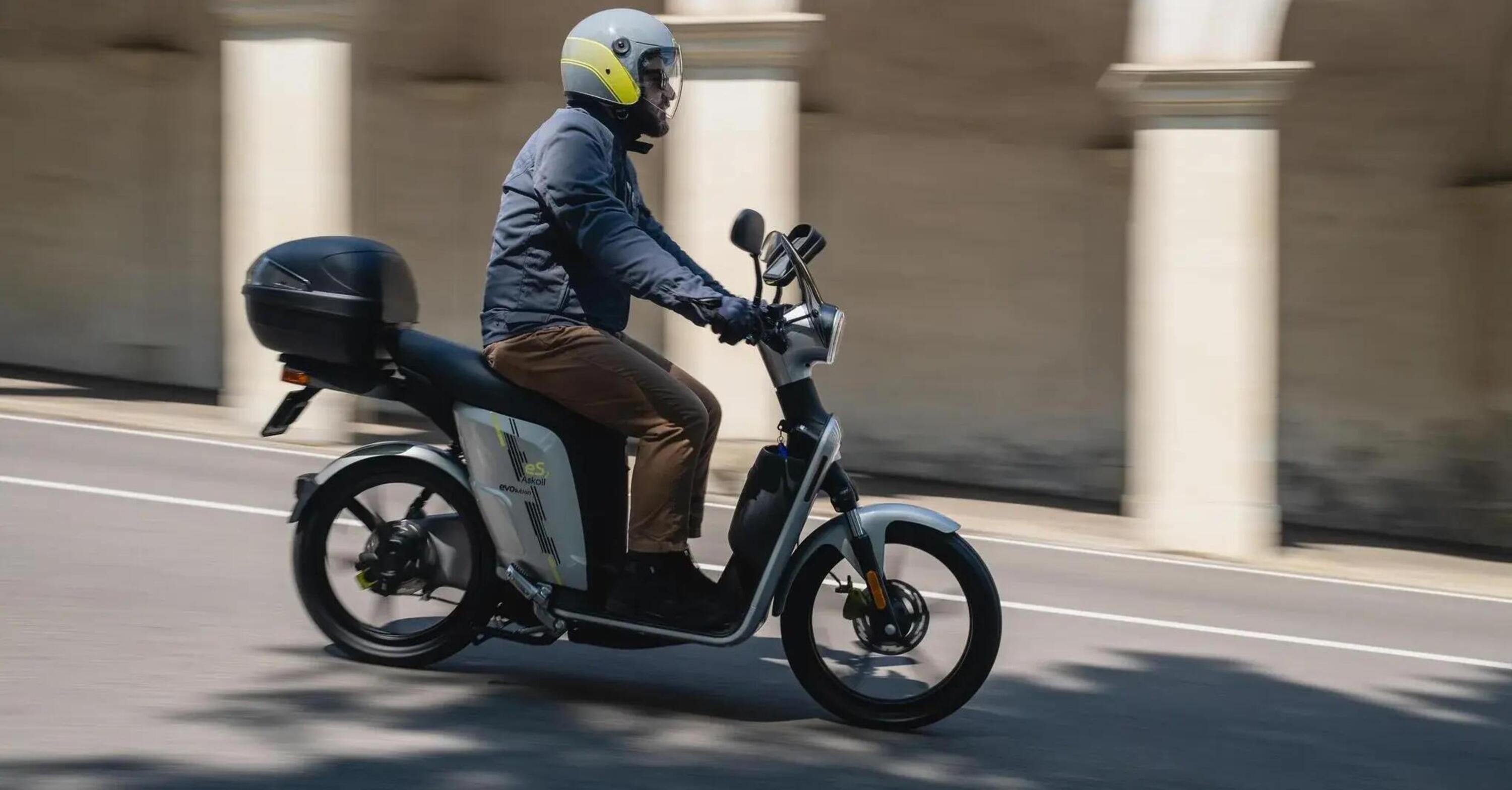 Si Pu Guidare Uno Scooter Elettrico Senza Patente Normativa E Casi