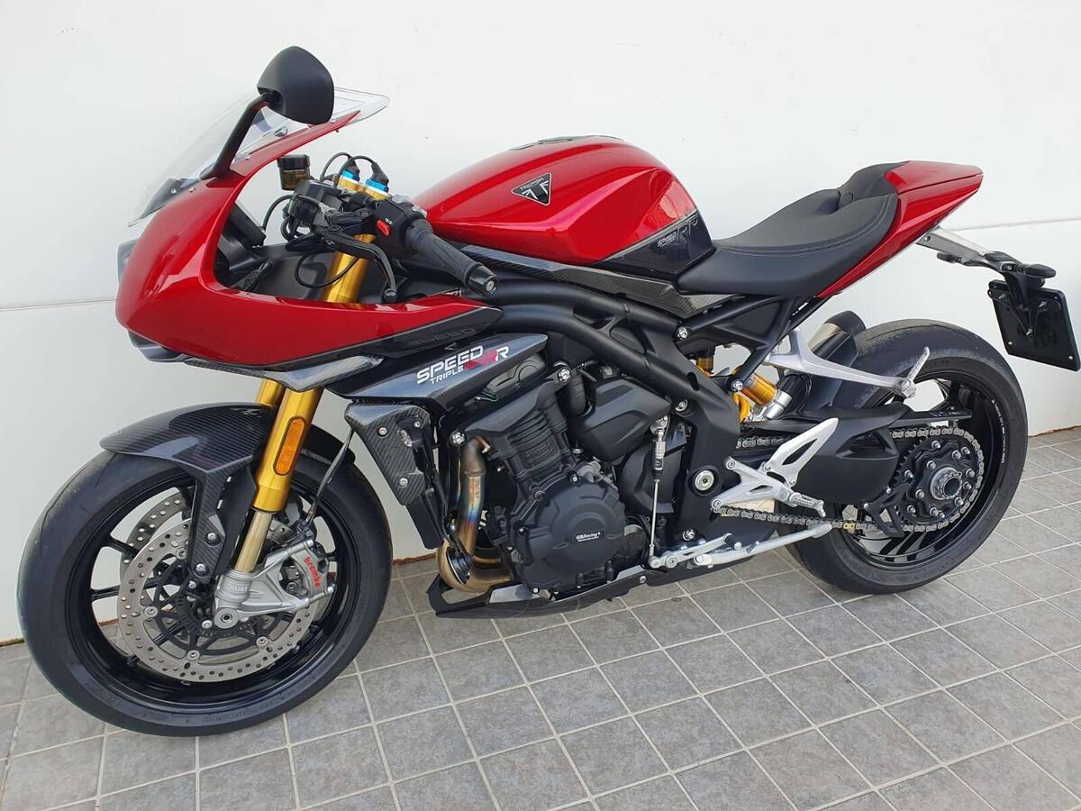 Vendo Triumph Speed Triple Rr Usata A Cisterna Di