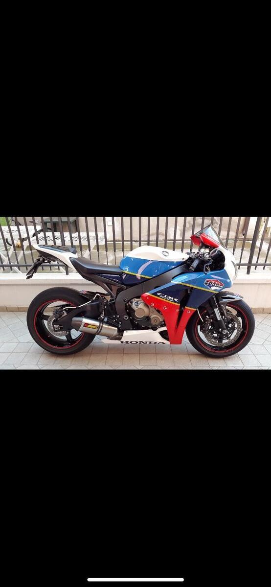 Vendo Honda Cbr Rr Fireblade Usata A Roseto Degli