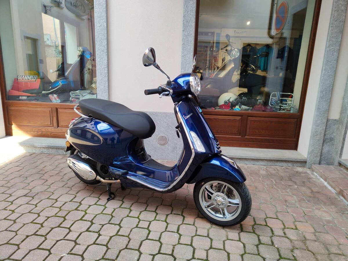 Vendo Vespa Primavera 150 2024 Nuova A Cavour Codice 9430954 Moto It