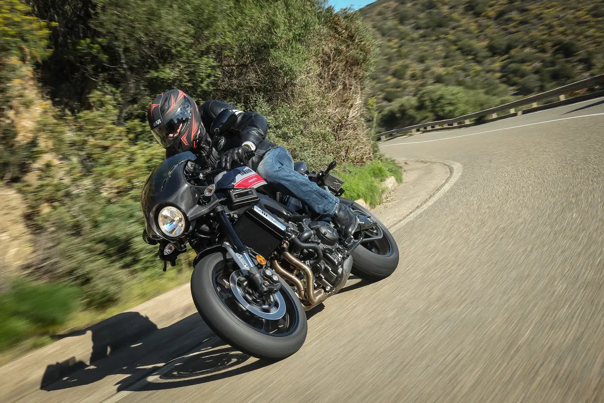 Yamaha XSR 900 Abarth. La café racer per pochi (6)