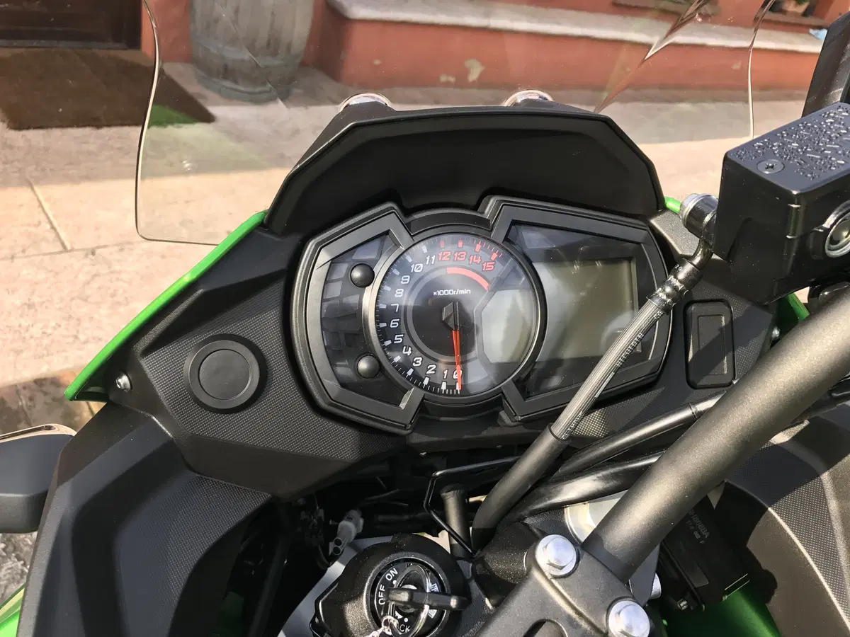 Prova Kawasaki Versys-X 300: Piccola e versatile (29)