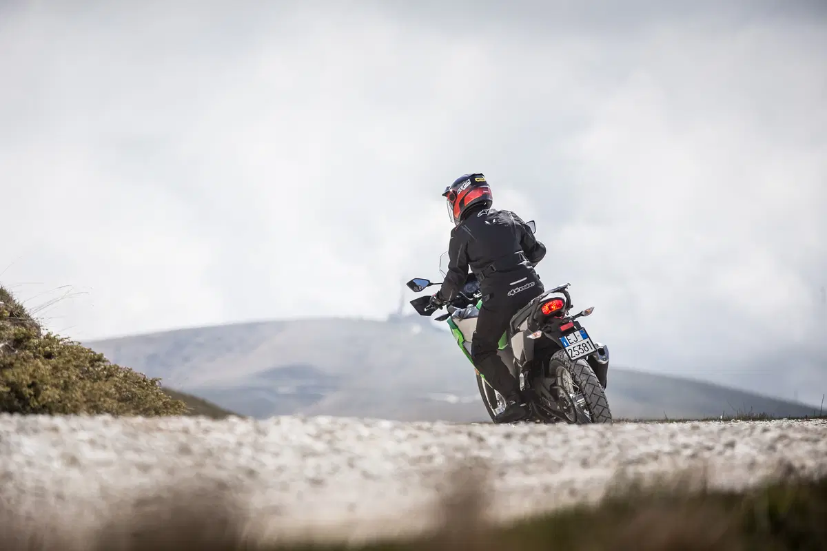 Prova Kawasaki Versys-X 300: Piccola e versatile (37)
