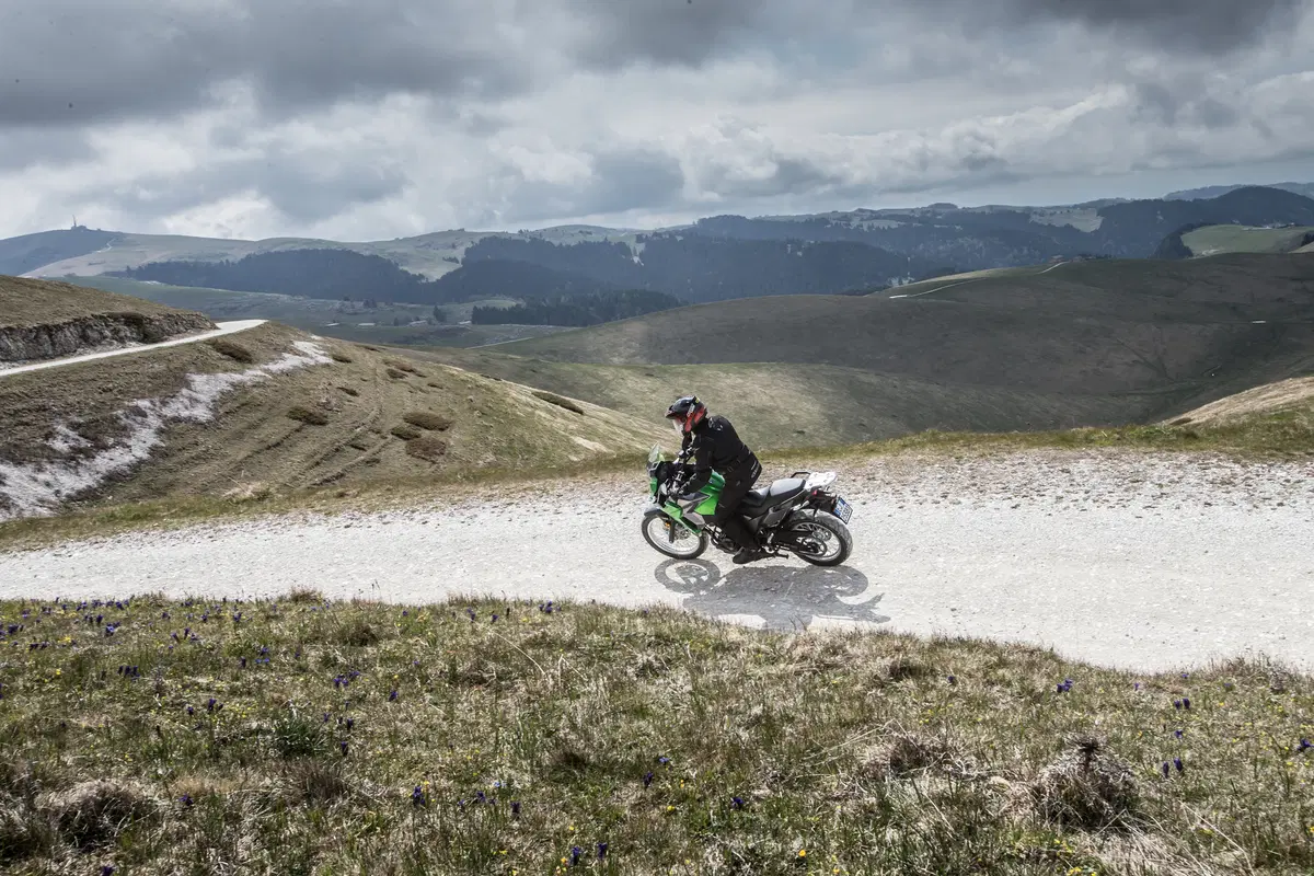 Prova Kawasaki Versys-X 300: Piccola e versatile (50)