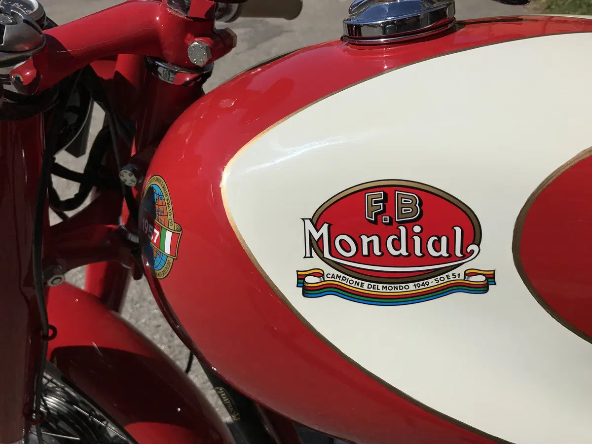Mondial e Panhard, un'esclusiva collezione privata (30)