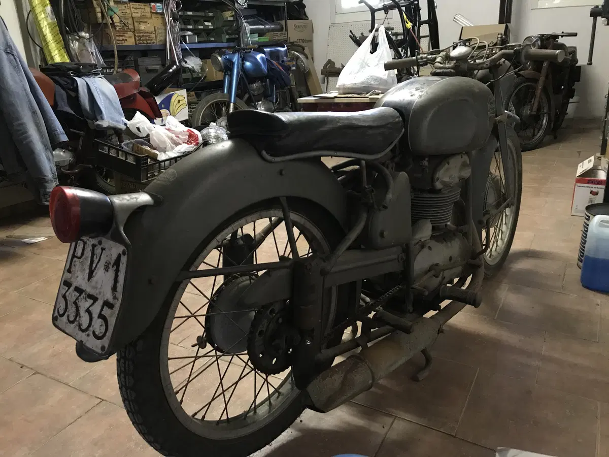 Mondial e Panhard, un'esclusiva collezione privata (39)