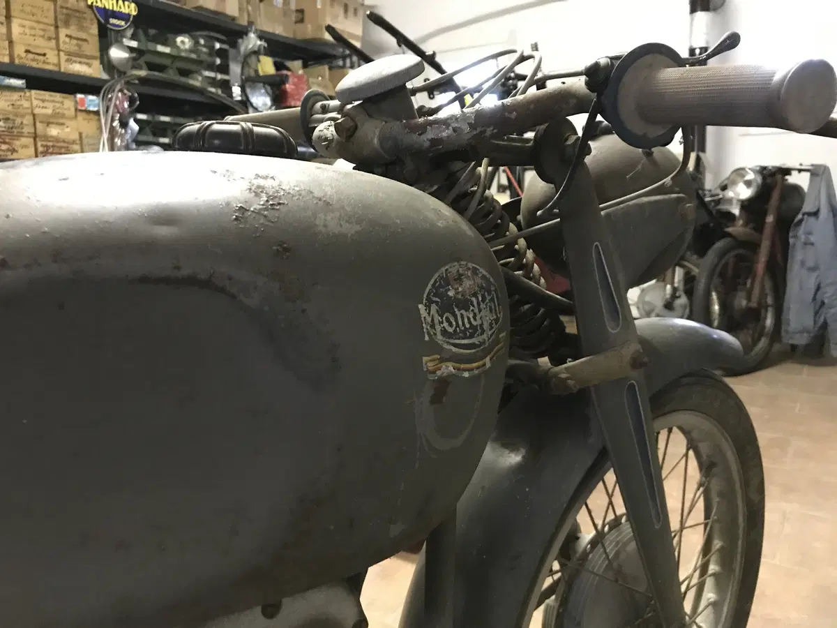 Mondial e Panhard, un'esclusiva collezione privata (41)