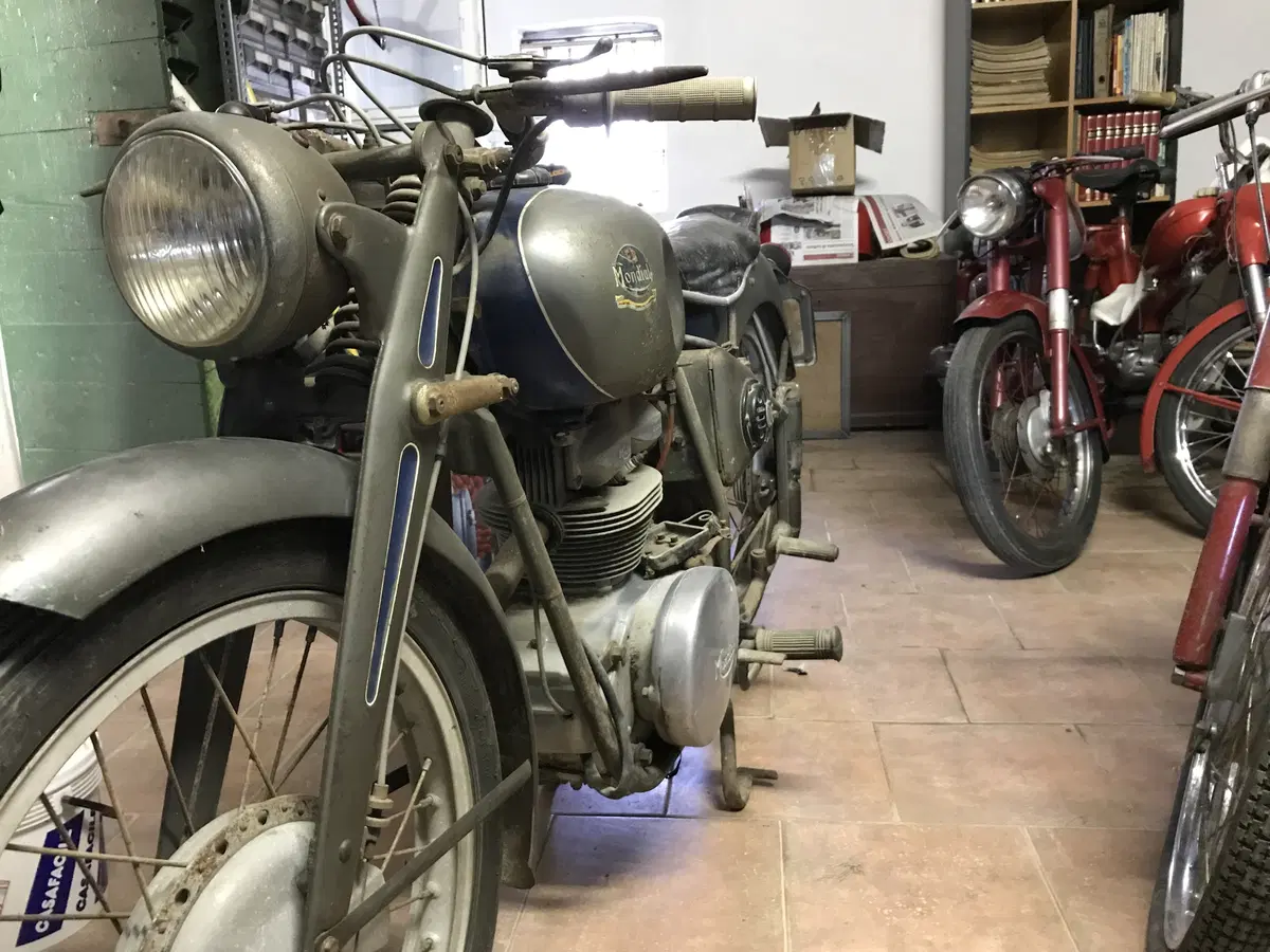 Mondial e Panhard, un'esclusiva collezione privata (38)