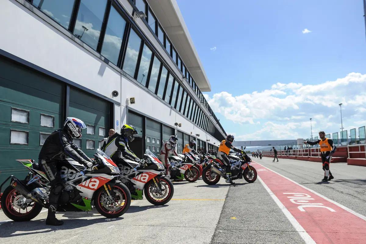 Aprilia #bearacer Academy (2)