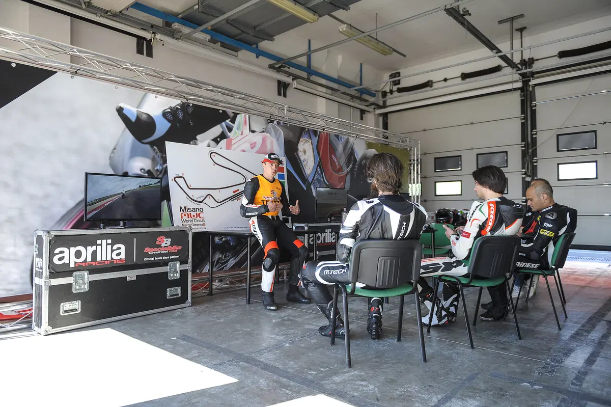 Aprilia #bearacer Academy (10)