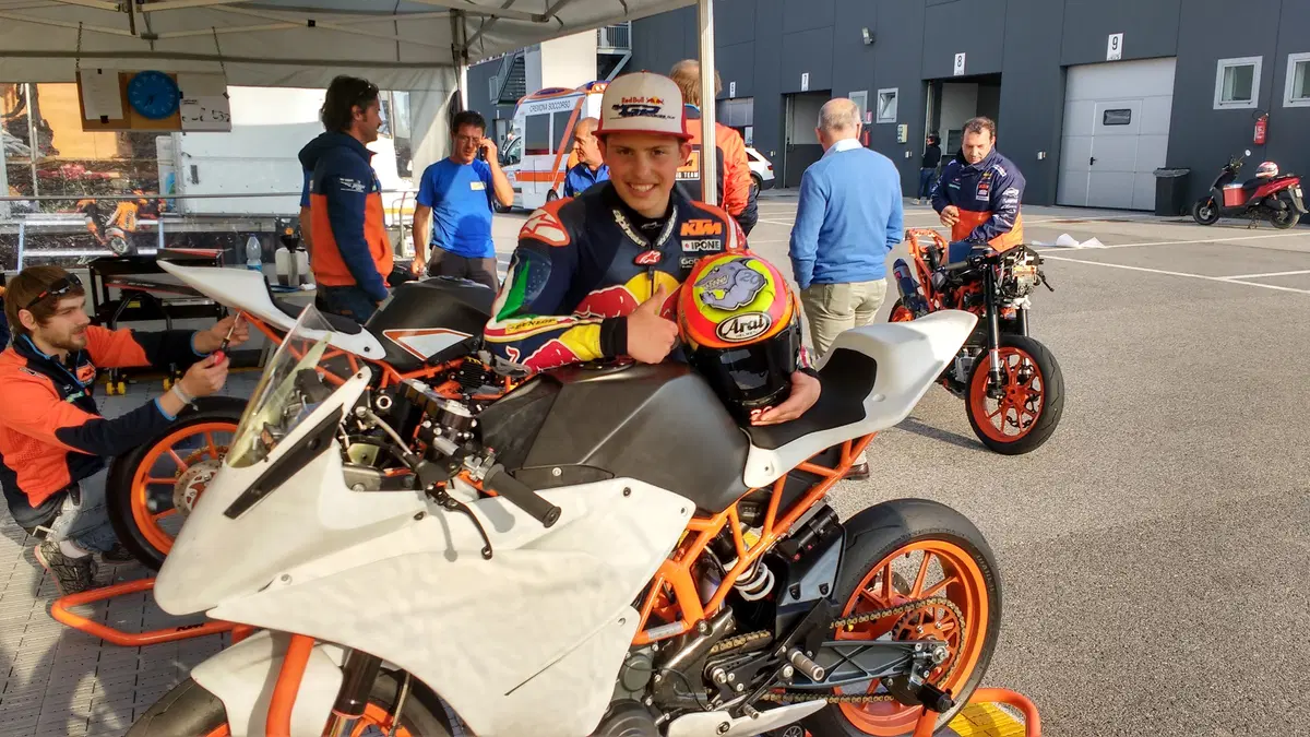 Omar Bonoli: talento italiano con KTM al CIV e alla Red Bull MotoGP Rookies Cup (6)