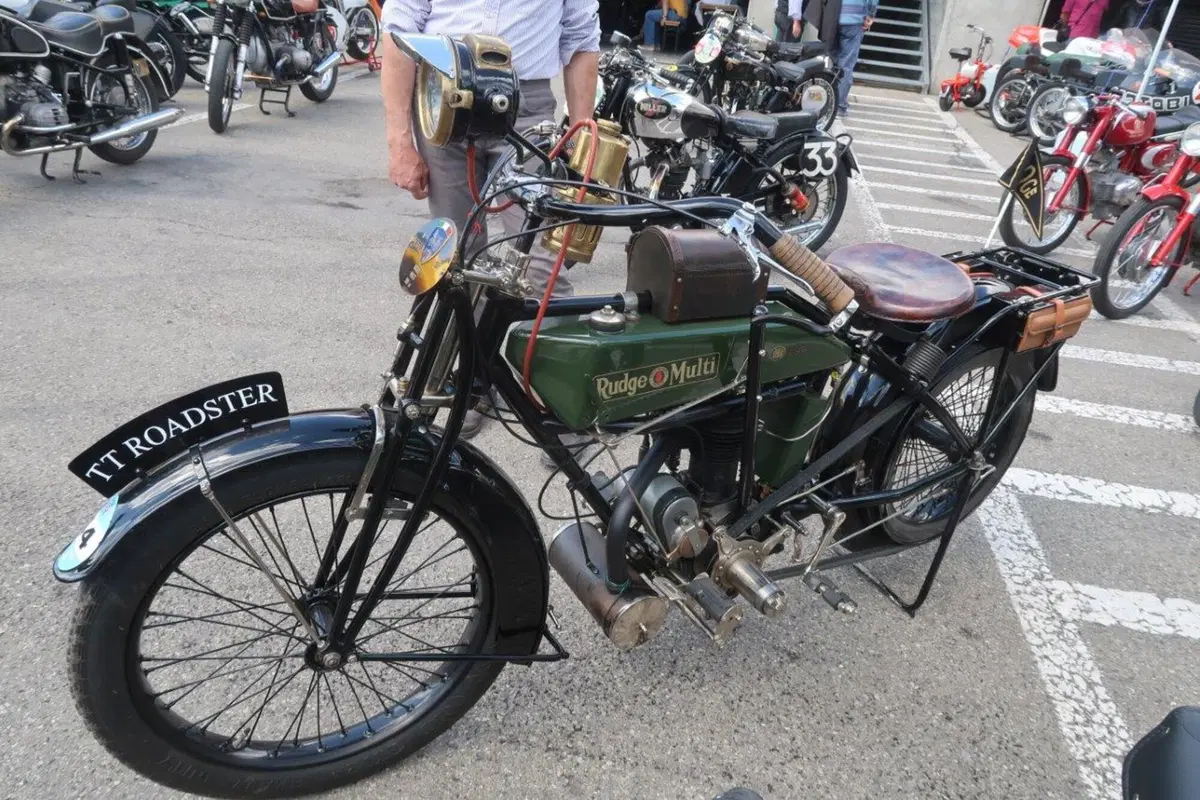 ASI Motoshow 2017, moto e campioni in pista (20)