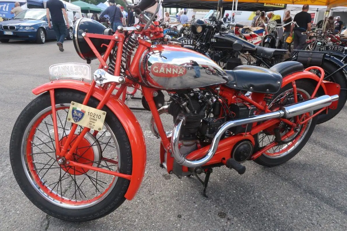 ASI Motoshow 2017, moto e campioni in pista (26)