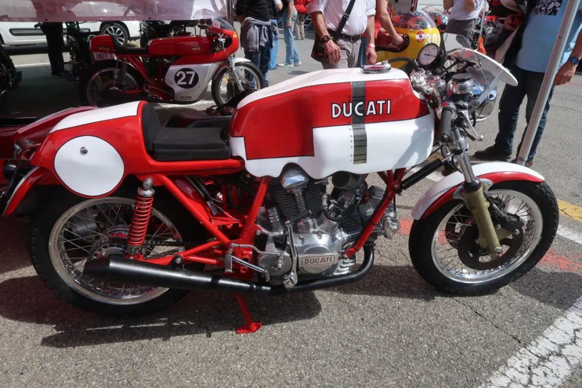 ASI Motoshow 2017, moto e campioni in pista (16)