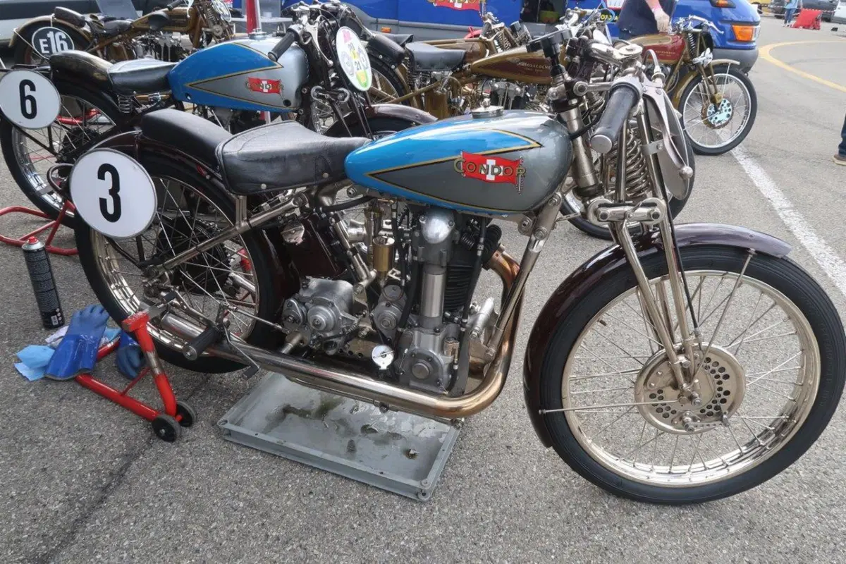 ASI Motoshow 2017, moto e campioni in pista (39)