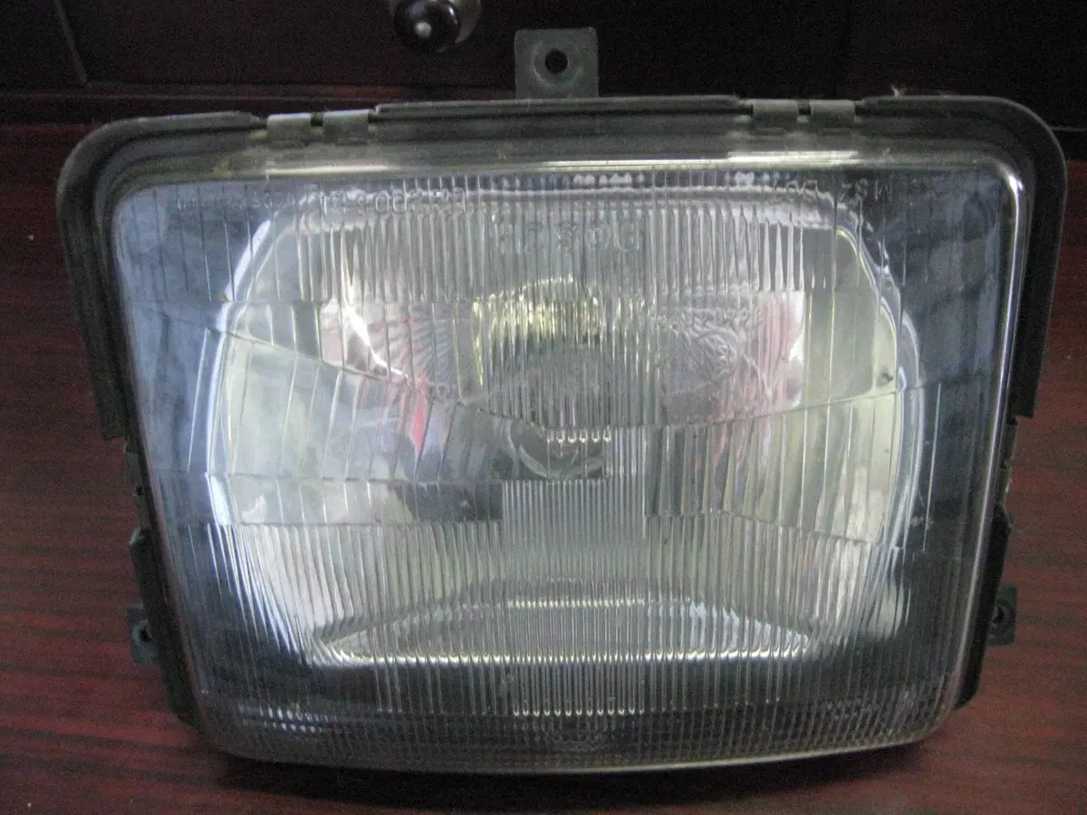 Fanale anteriore BMW K100 Fnale anteriore BMW K100