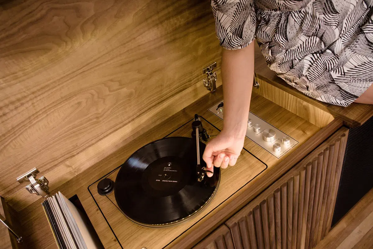 Wrensilva Standard One, lo stereo che diventa oggetto d'arredo (9)