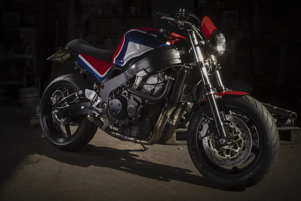 Codacorta: special meraviglia su base Honda CBR 900 RR Fireblade