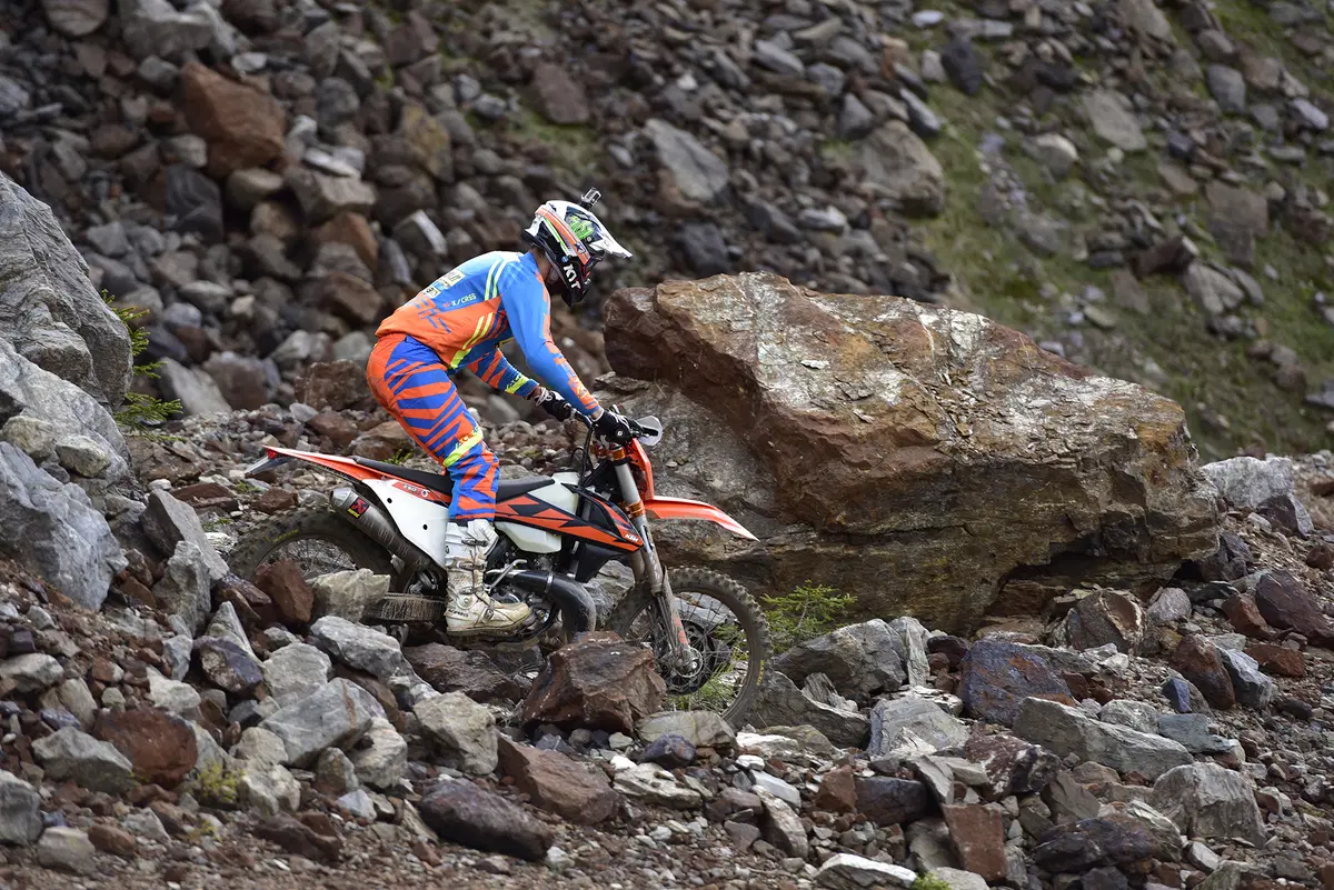 KTM EXC TPI 250 e 300  2018. Le prime 2T a iniezione (5)