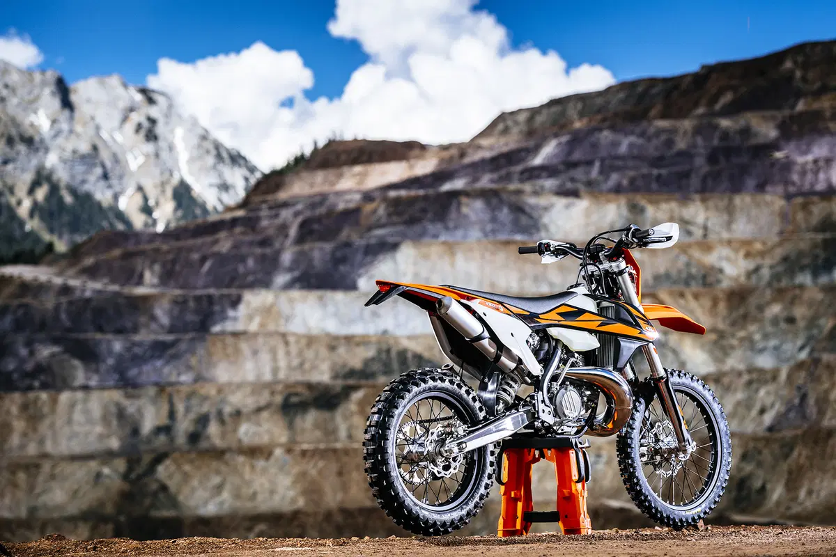 KTM EXC TPI 250 e 300  2018. Le prime 2T a iniezione (17)