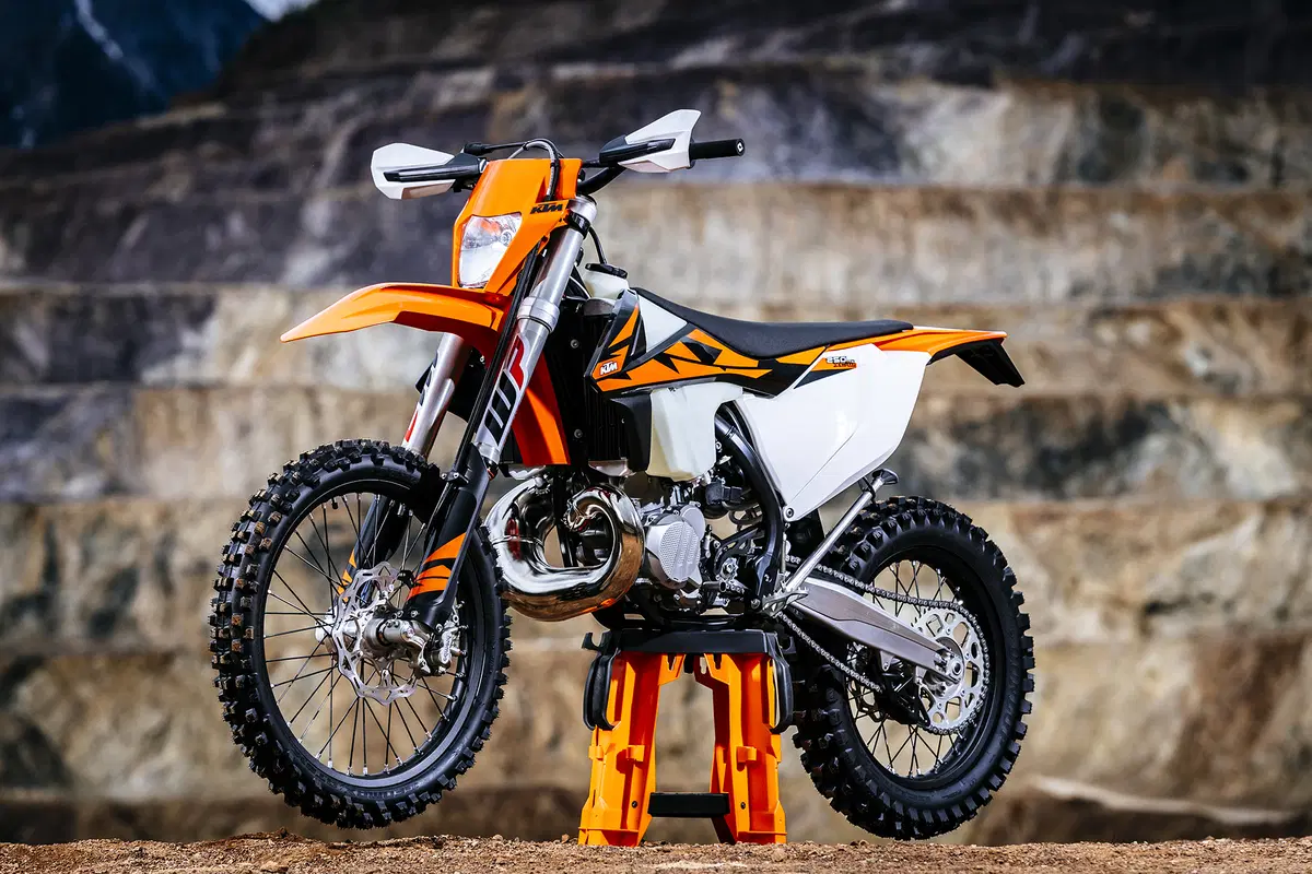 KTM EXC TPI 250 e 300  2018. Le prime 2T a iniezione (14)