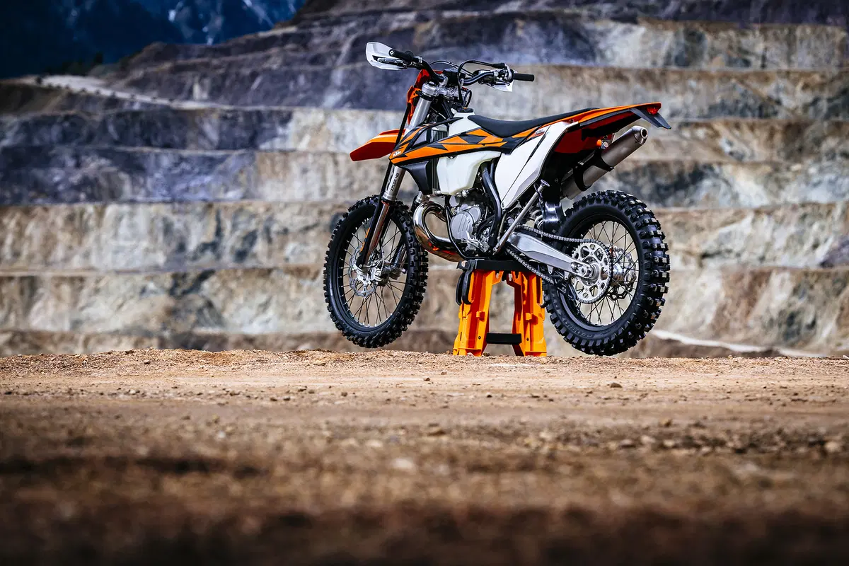 KTM EXC TPI 250 e 300  2018. Le prime 2T a iniezione (16)