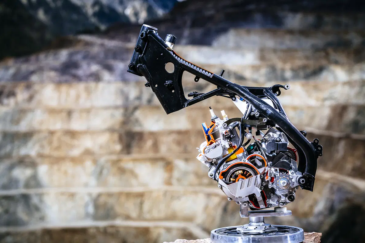 KTM EXC TPI 250 e 300  2018. Le prime 2T a iniezione (23)