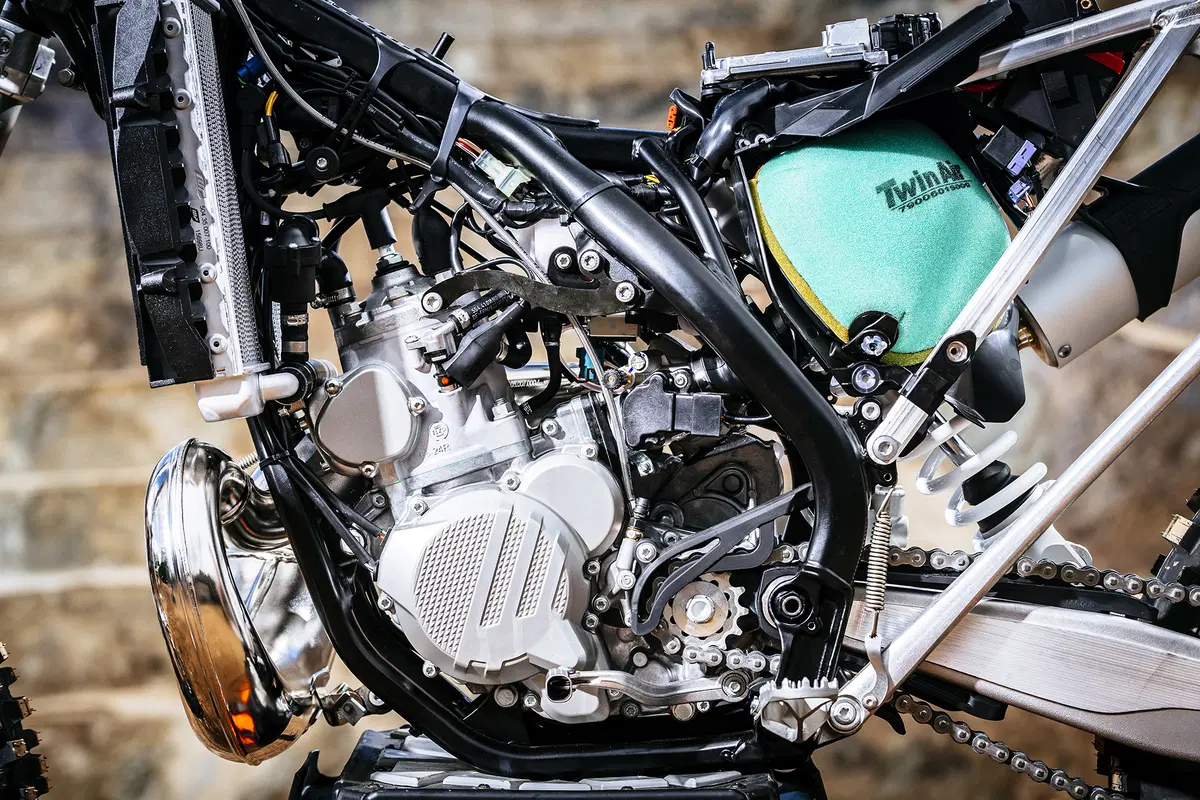 KTM EXC TPI 250 e 300  2018. Le prime 2T a iniezione (29)