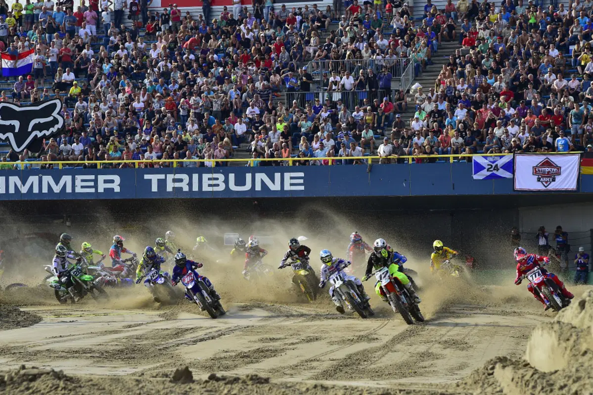 Febvre campione MXGP 2015. Simpson e Gajser vincono ad Assen (6)