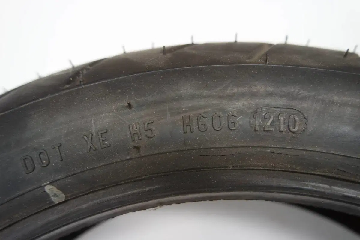 Pirelli Diablo Scooter (6)
