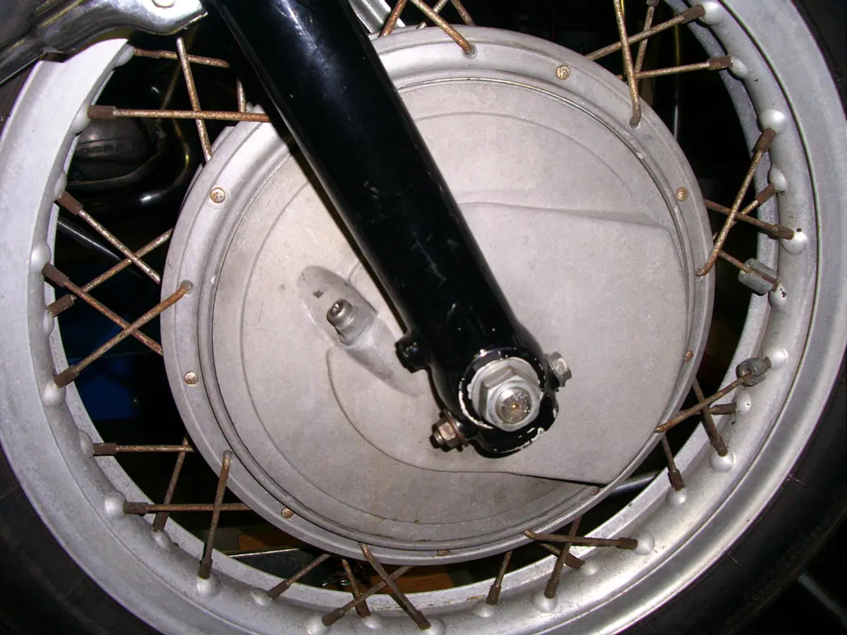 Restaurando, ottava puntata: Laverda 750 SF (7)