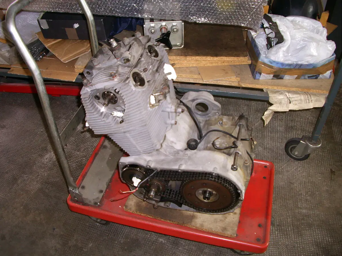 Restaurando, ottava puntata: Laverda 750 SF (53)