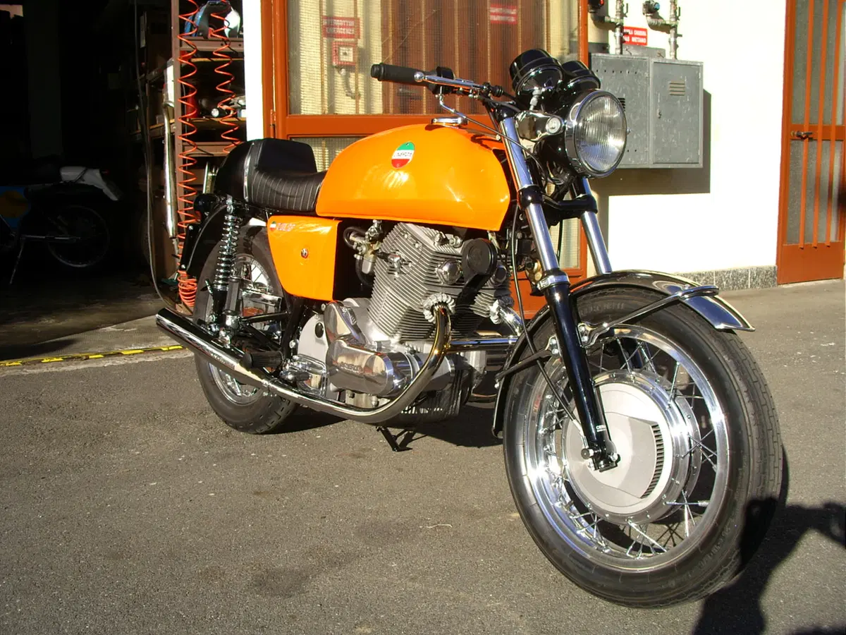 Restaurando, ottava puntata: Laverda 750 SF (79)