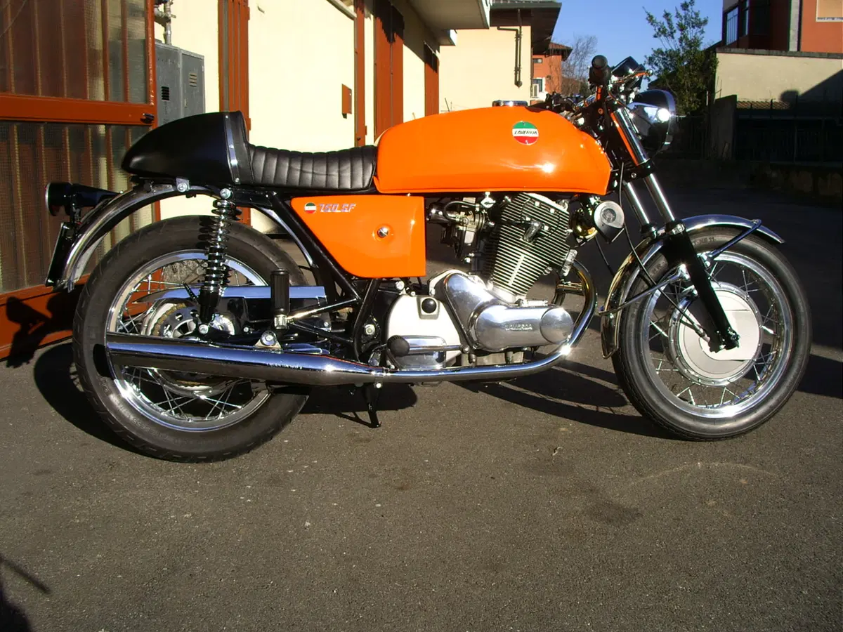 Restaurando, ottava puntata: Laverda 750 SF (81)