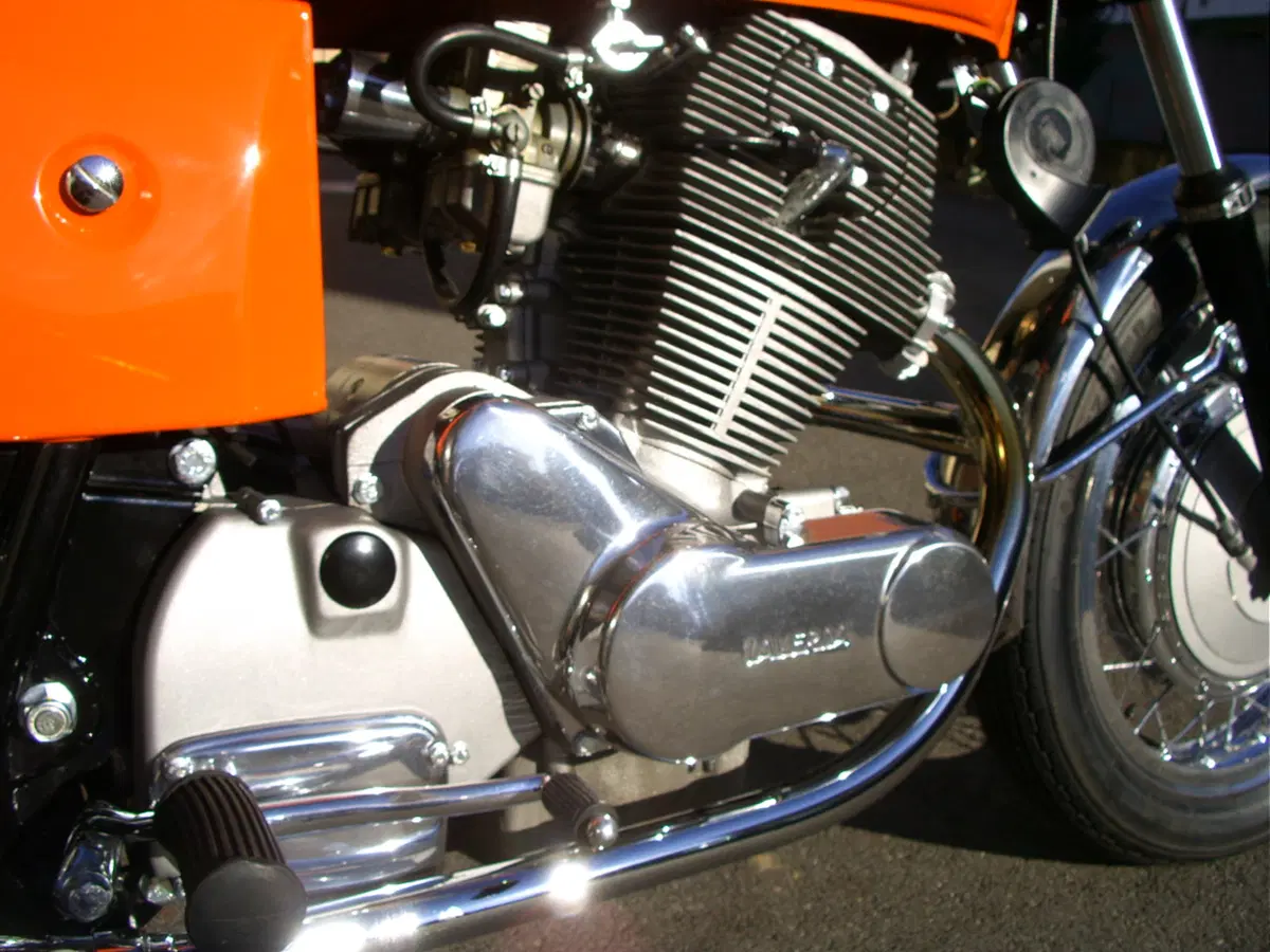 Restaurando, ottava puntata: Laverda 750 SF (82)