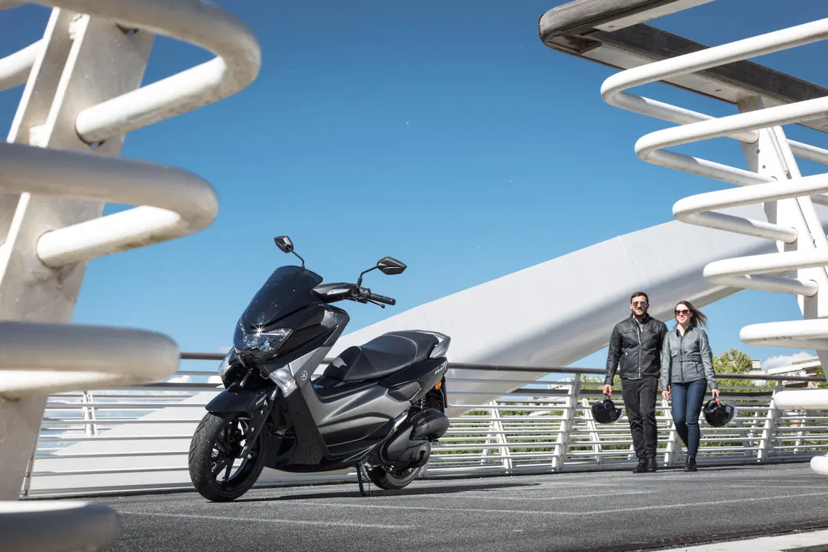 Gamma scooter Yamaha (con un infiltrato): tutta mia è la città (6)