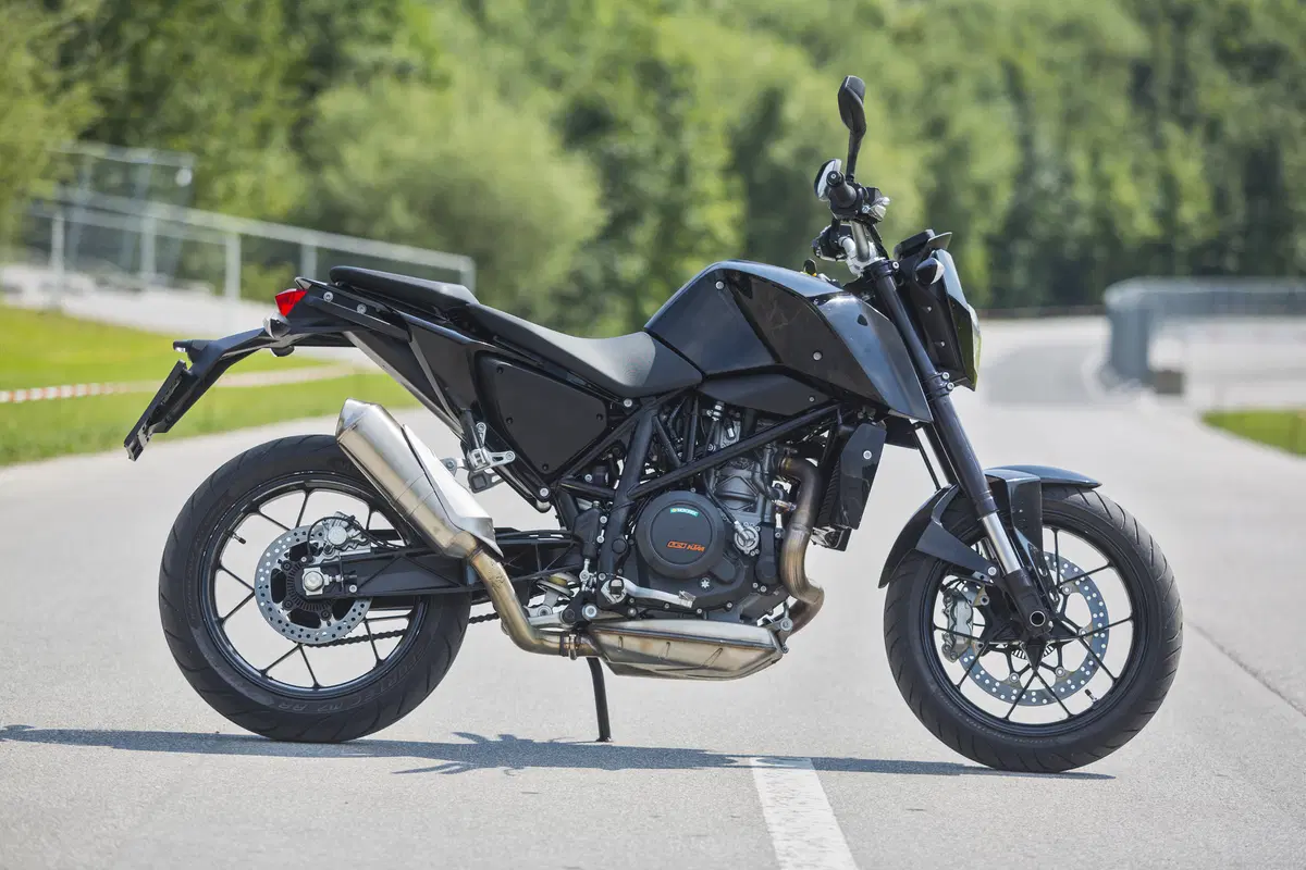 KTM 690 Duke 2016: test esclusivo! (5)