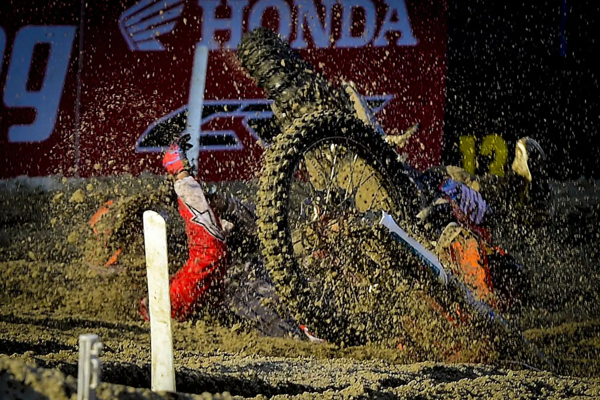 MXGP 2015, Assen. Le foto più spettacolari del GP d'Olanda (27)