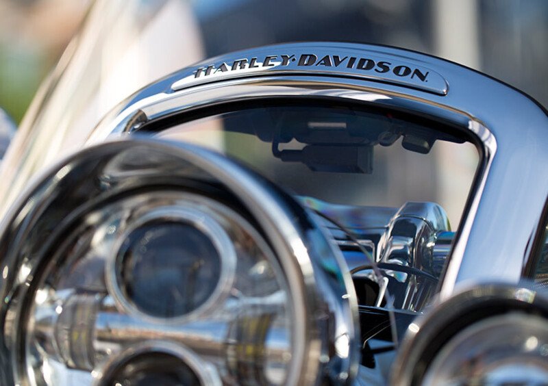 Harley-Davidson CVO - Custom Vehicle Operations 1800 Deluxe (2014 - 15) - FLSTNSE (3)