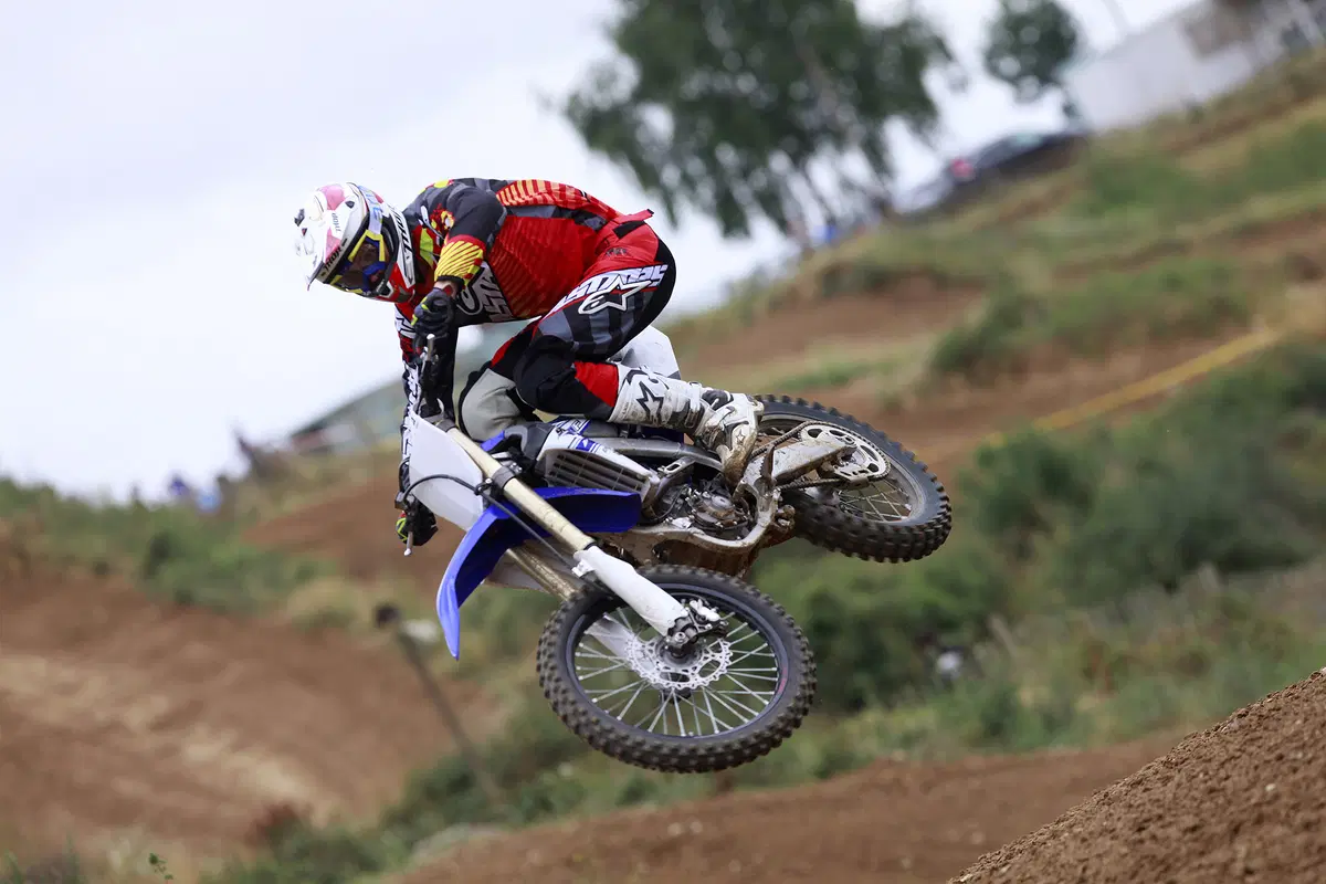 Yamaha YZ-F 250 e 450 2016 (7)